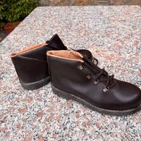 Scarponi in pelle Vibram tg 42