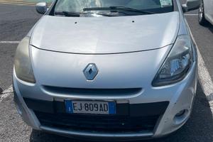 AUTOVETTURA RENAULT CLIO SPORTOUR