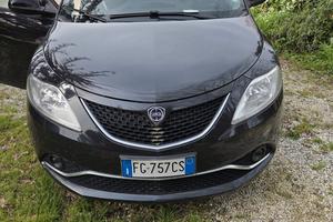 Lancia Ypsilon 1200 benzina 