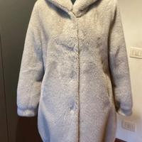 Pelliccia ecologica grigio perla