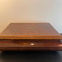 Portagioie in legno manifattura italiana anni 40.