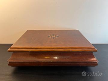 Portagioie in legno manifattura italiana anni 40.