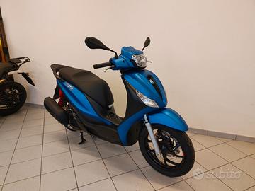 Piaggio Medley 125 S PARABREZZA E BAULETTO OMAGGIO