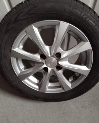 Nokian invernali 175/65 R14 + cerchioni
