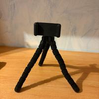 Treppiede flessibile per smartphone con telecomand
