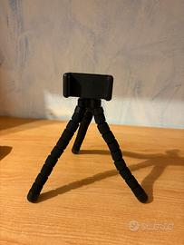 Treppiede flessibile per smartphone con telecomand