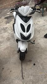 Yamaha Aerox 50 - 2005