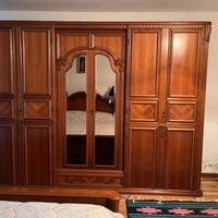 Camera da letto in legno massello noce o ciliegio 