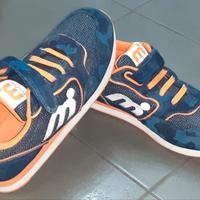 Scarpe da ginnastica con rete n.38