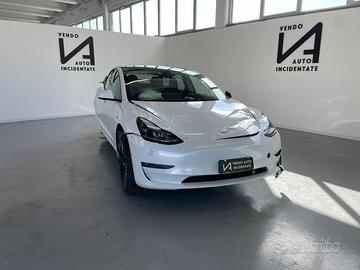 TESLA Model 3 LONG RANGE PERFORMANCE AWD