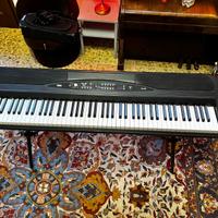 Piano Korg SP-280
