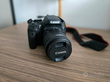 CANON EOS 750D