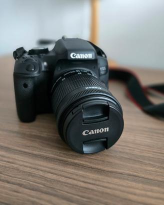 CANON EOS 750D