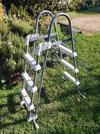 Scaletta fuori terra piscina Intex  h 1.07 m