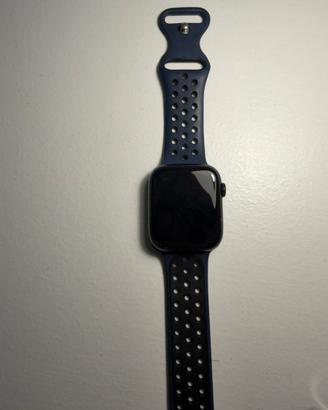 Apple watch series 8