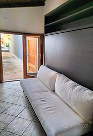 Mobile divano con letto a scomparsa
