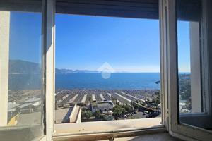 5 LOCALI A TORRE ANNUNZIATA