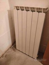 Radiatore in alluminio 6 elementi