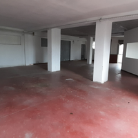 Magazzino, laboratorio garage, commerciale 150 mq