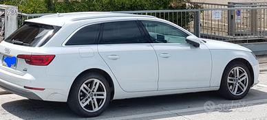 AUDI A4 QUATTRO 2.0 TDI 190 CV TRAZIONE INTEGRALE