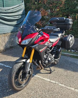 Yamaha Tracer 900 2016 con borse e bauletto