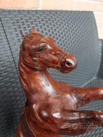Scultura Cavallo in Pelle Vintage 