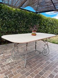 Tavolo Artigianale in Travertino e ferro battuto.