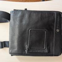 Borsa Messenger Piquadro in Pelle Nera - Porta PC/