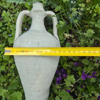 Vaso in terracotta con due manici