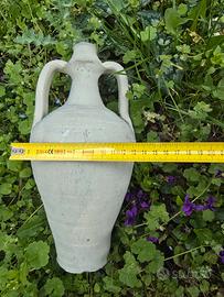Vaso in terracotta con due manici