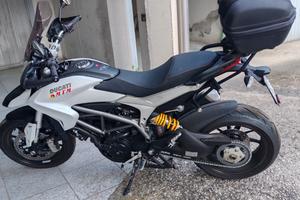 Ducati Hyperstrada 821  8681 km