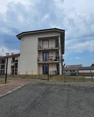 Appartamento di 70 m² con 3 locali e box auto a Fe