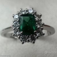 ANELLO ORO 18kt. DIAMANTI E SMERALDO GARANZIA