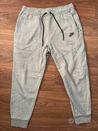Pantaloni tuta Nike Tech Fleece