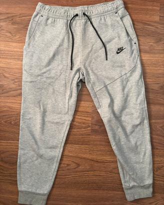 Pantaloni tuta Nike Tech Fleece