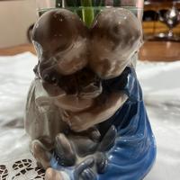 Bimbi con Cagnolino. Royal Copenhagen 404