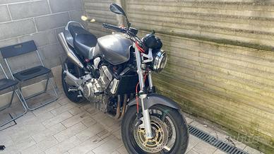 Honda Hornet 900