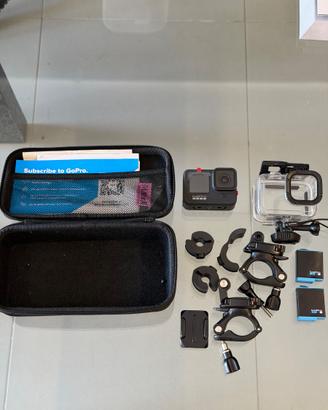GOPRO HERO 9 COMPLETA DI ACCESSORI