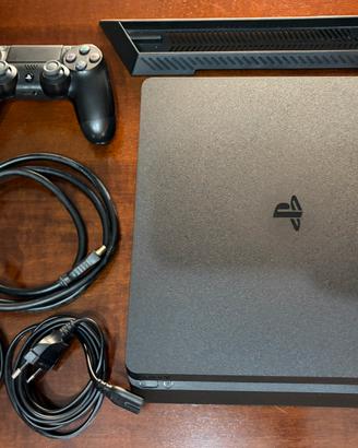 Ps4 slim + accessorio omaggio