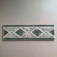Listello in ceramica 6x20 verde lucido geometrico
