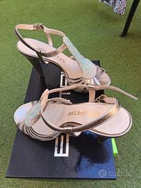 scarpe con tacco 