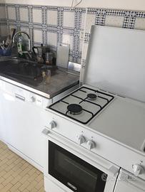 Cucina a gas 4 fuochi con forno elettrico