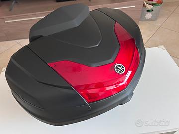 Bauletto Yamaha city 50L con paraachiena