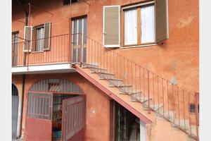 Clavesana (CN), casa con terreno