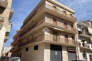 3 LOCALI A CERIGNOLA