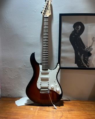 Chitarra yamaha pacific più amplificatore