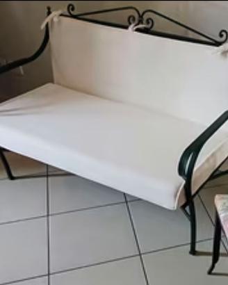 Divanetto in ferro battuto pieno