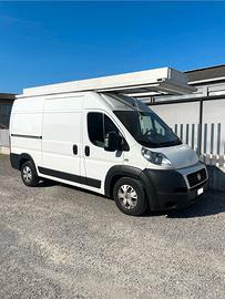 Fiat Ducato ambulante con tenda