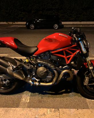 Ducati Monster 821 Red 12/2017 primo €4 pre restyl