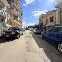 2 LOCALI A NAPOLI